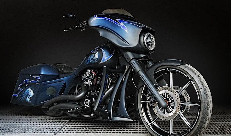 der Custom Harley-Davidson Blue Bat